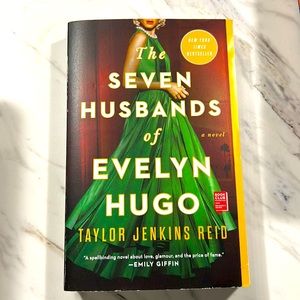 The Seven Husbands of Evelyn Hugo by Taylor Jenkins Reid NY Times Bestseller